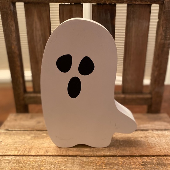 Halloween Ghost Wood Signs Set, White Ghost Shaped Sign, Black & White Ghost - Picture 10 of 16